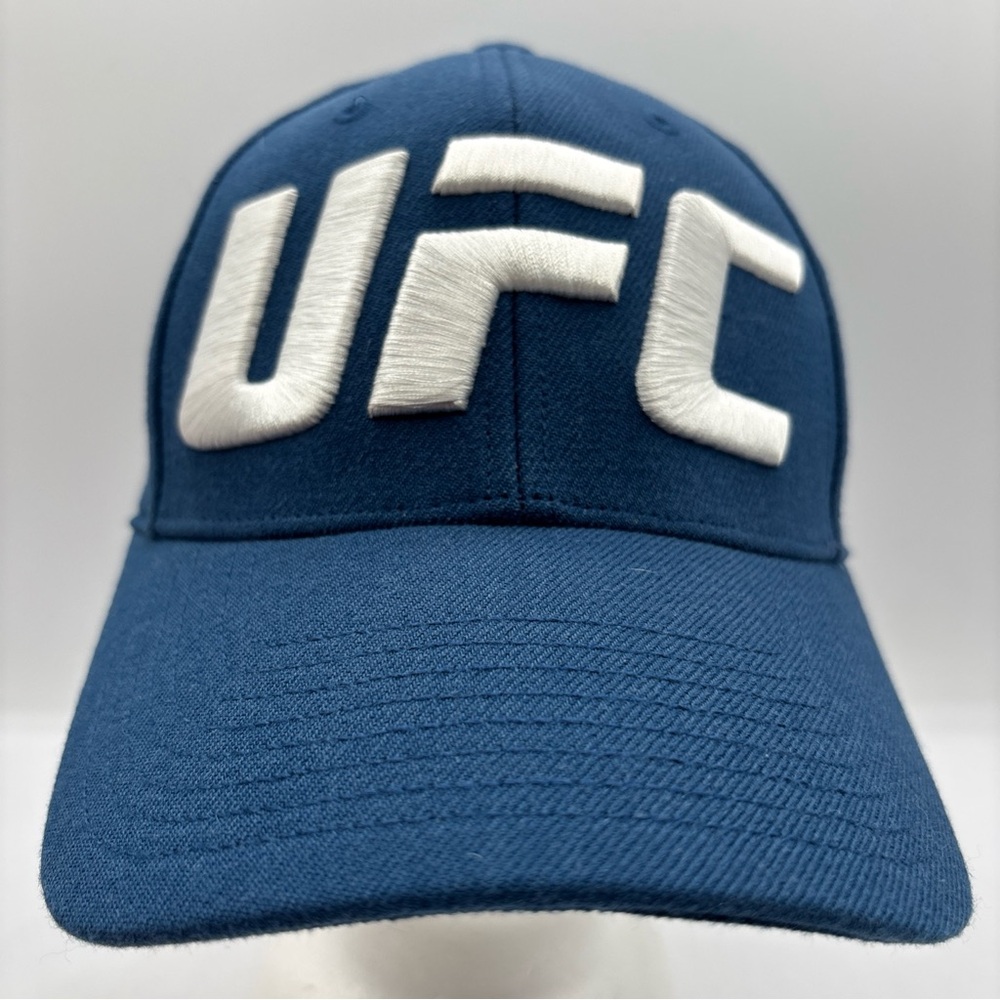 UFC Reebok Authentic Fight Night Blue Men’s SnapBack Hat OSFM Embroidered Logo